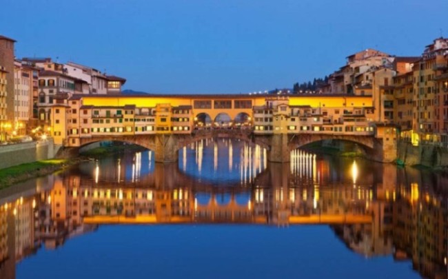 Флоренция, Италия – мостът Ponte Vecchio